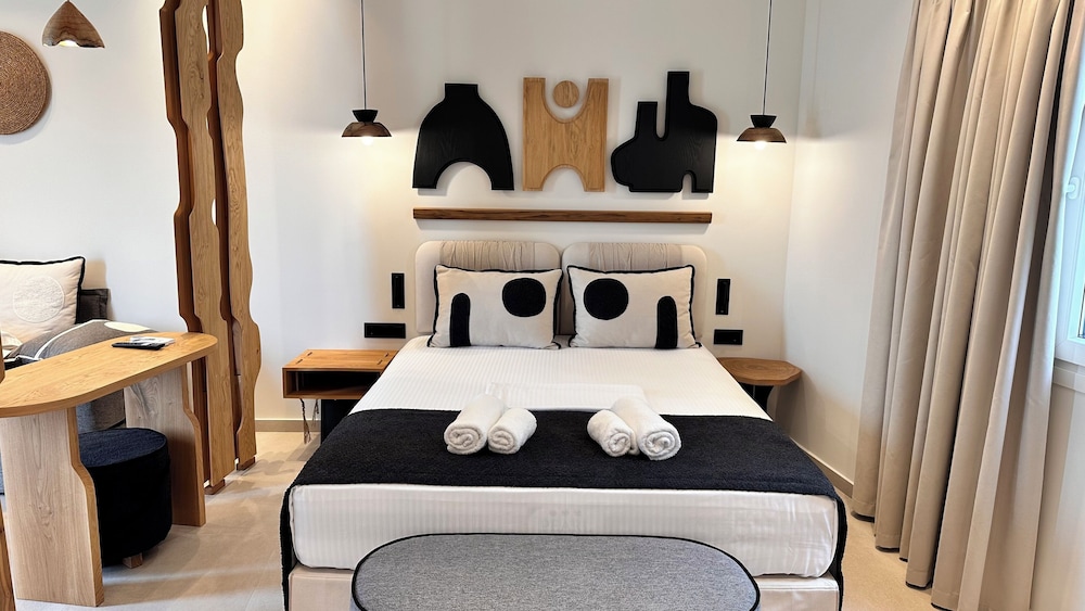 Aristotle Suites