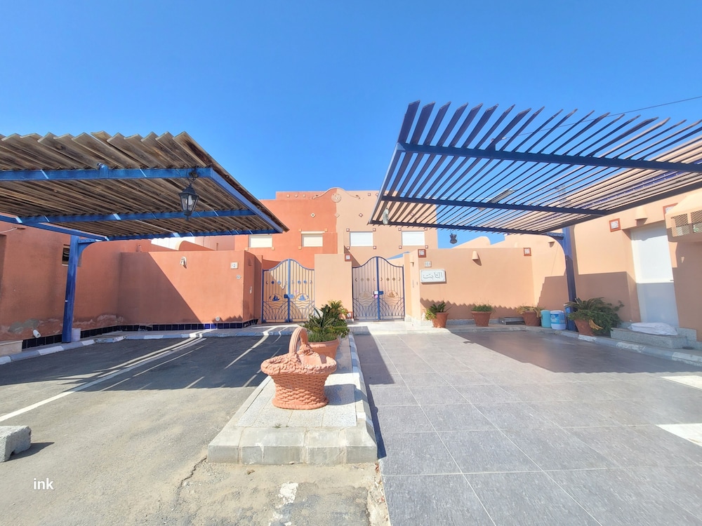 Durrat Al-Arous Villa in Moon Beach