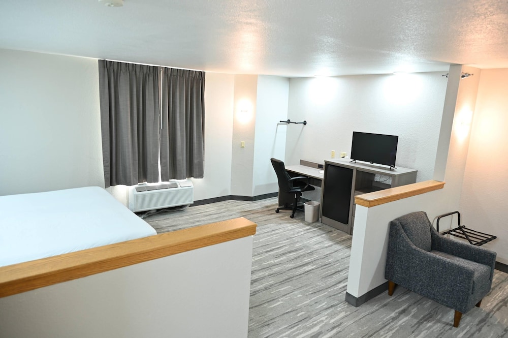 Rodeway Inn, Photo 12