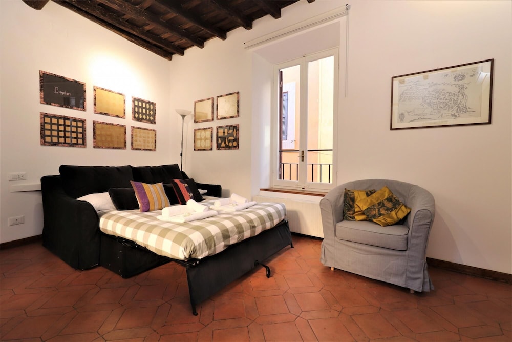 Lovely Navona Apartment