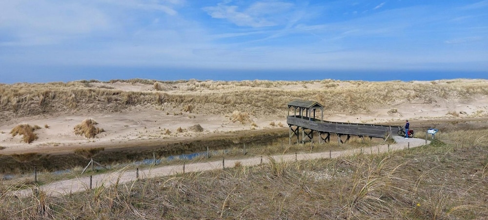 Pretty Bungalow in Sint Maartenszee