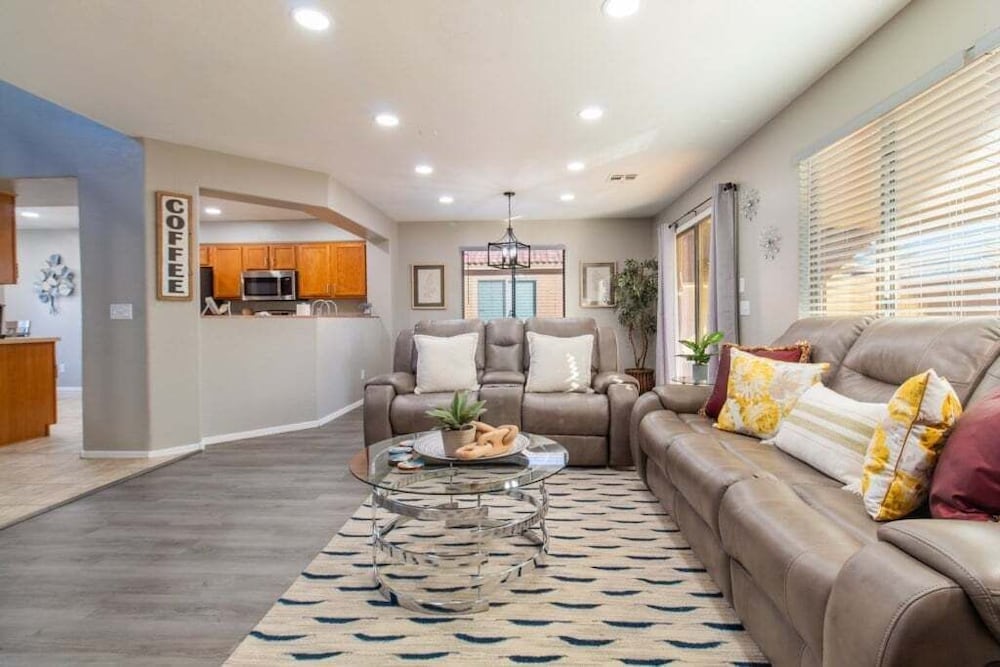 Casa Aria 4br Home & Heated Pool 4 Bedroom Home