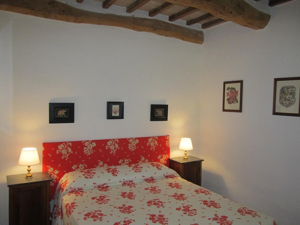 Tana Del Tasso view 2