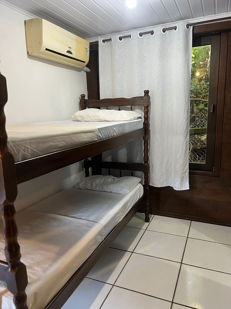Villa Explorer