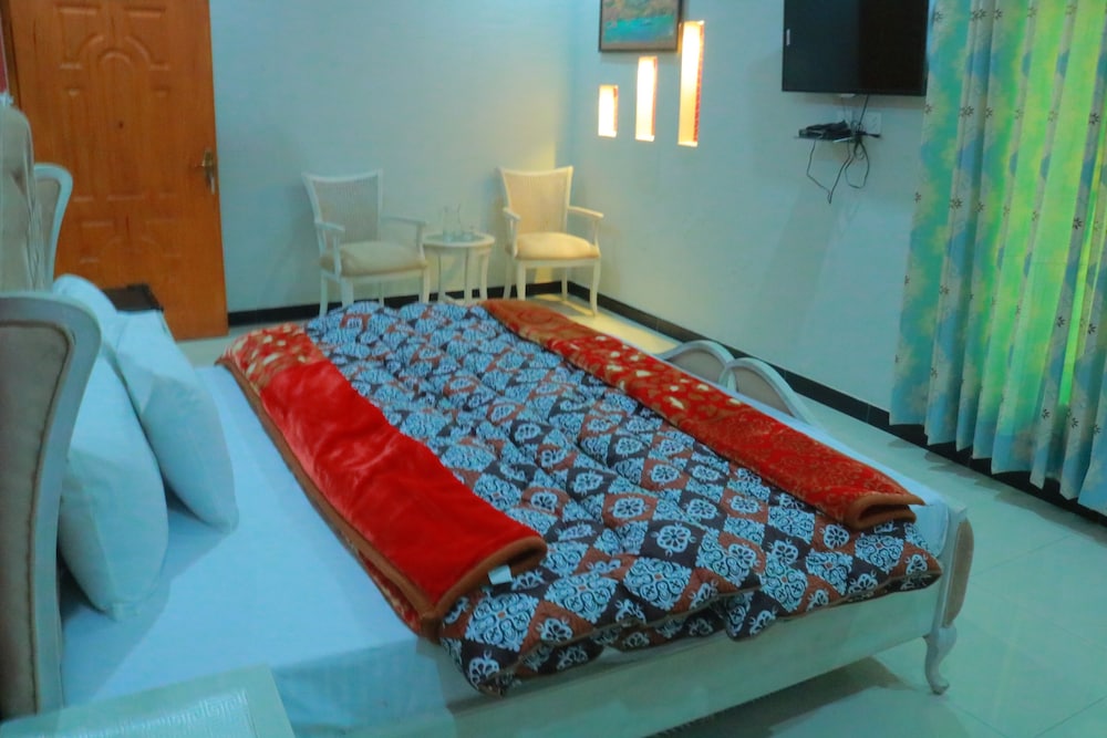 Al Qamar Guest House view 3