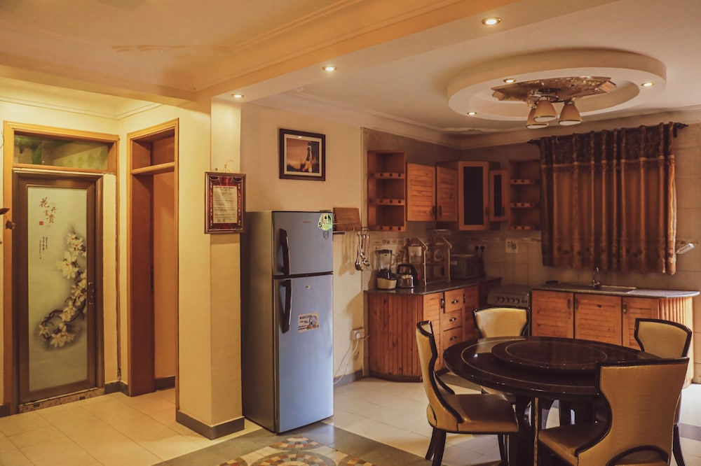Evelyn Apartments Kampala view 4