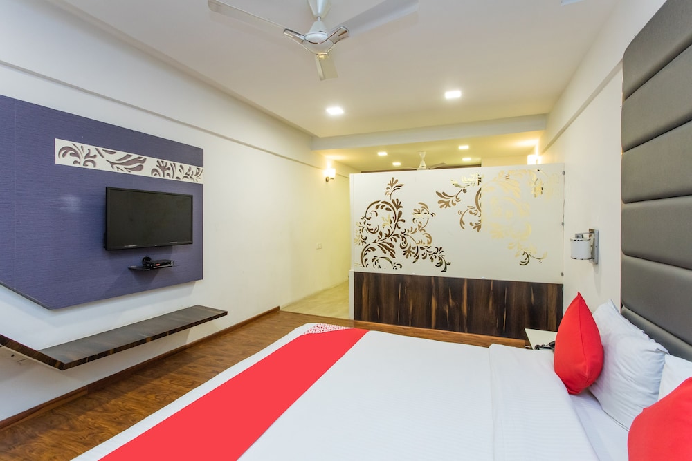 OYO 25042 Vikramaditya Hotel view 5