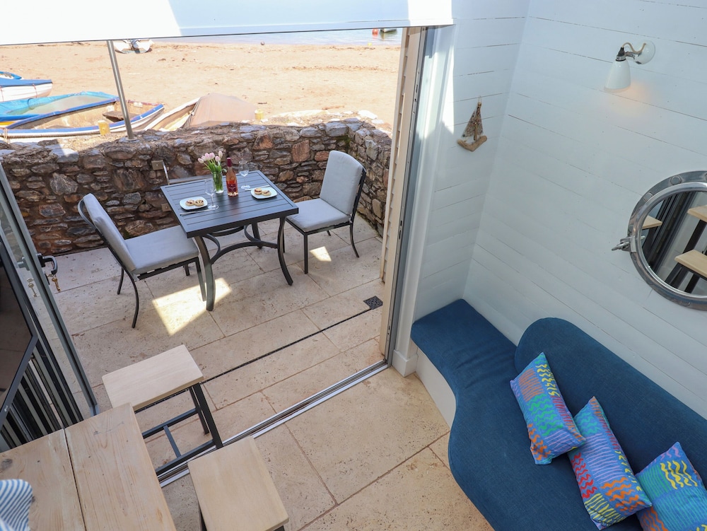 Beach Hut 5