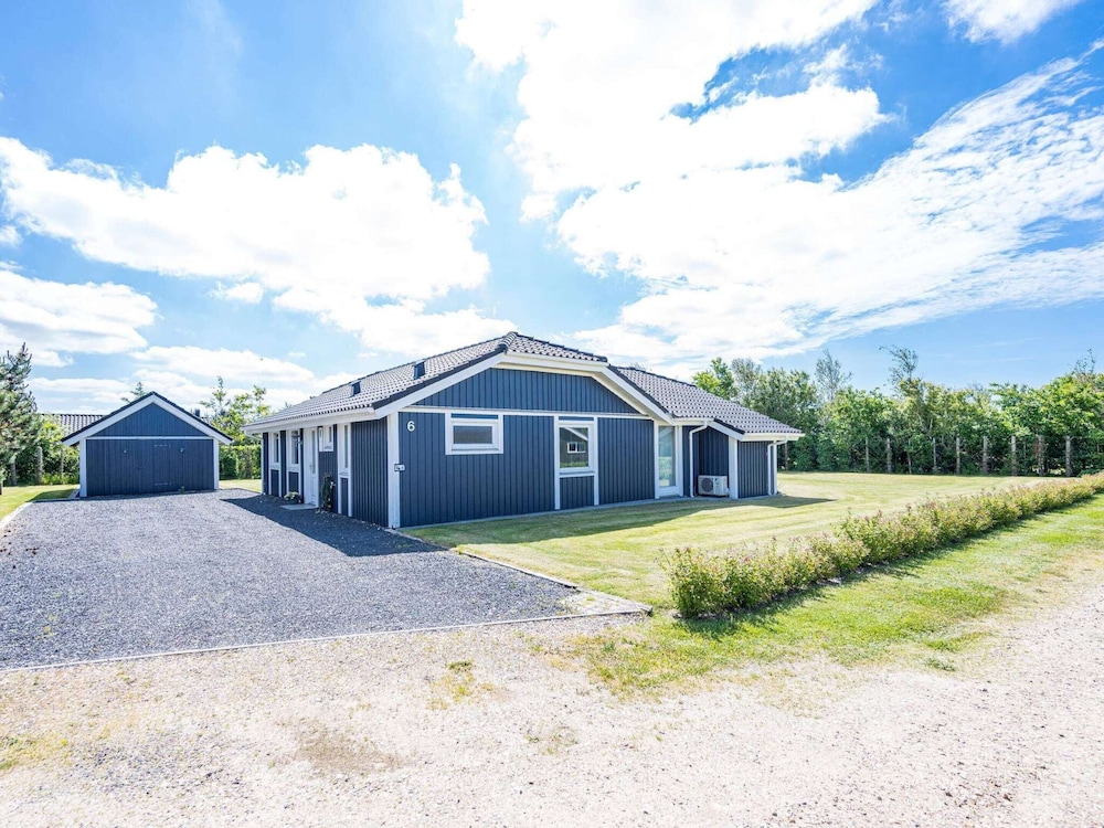 6 Person Holiday Home in Tarm