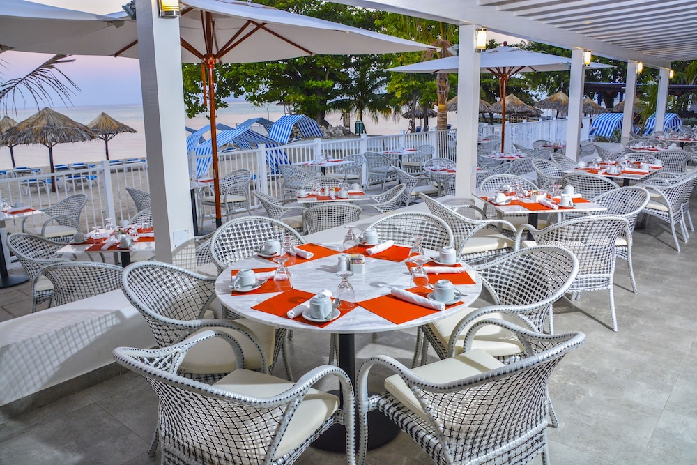 Jamaica Vacations - Grand Decameron Cornwall Beach, A Trademark All-Inclusive Resort - Property Image 68