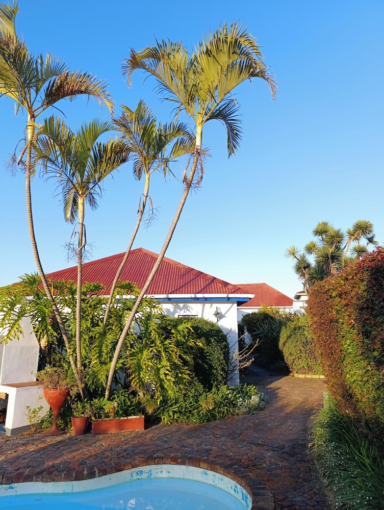 Guinea Fowl Lodge