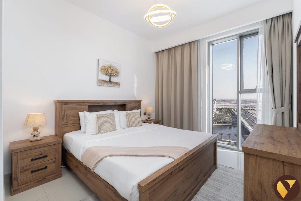 17 Icon Bay Creek Harbour near Downtown