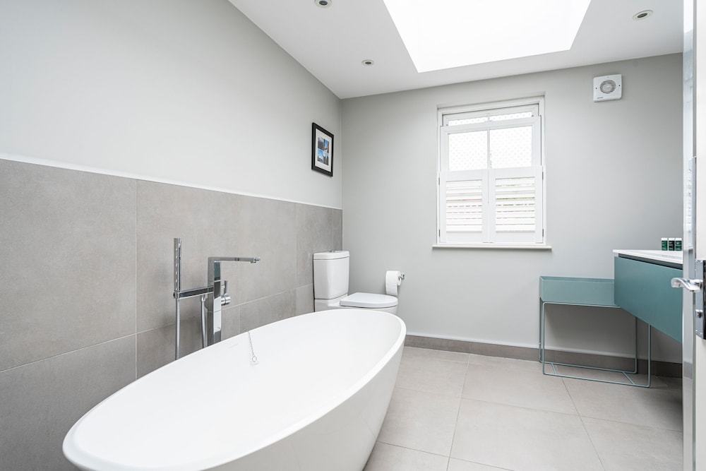 Lovely Battersea Home by Underthedoormat