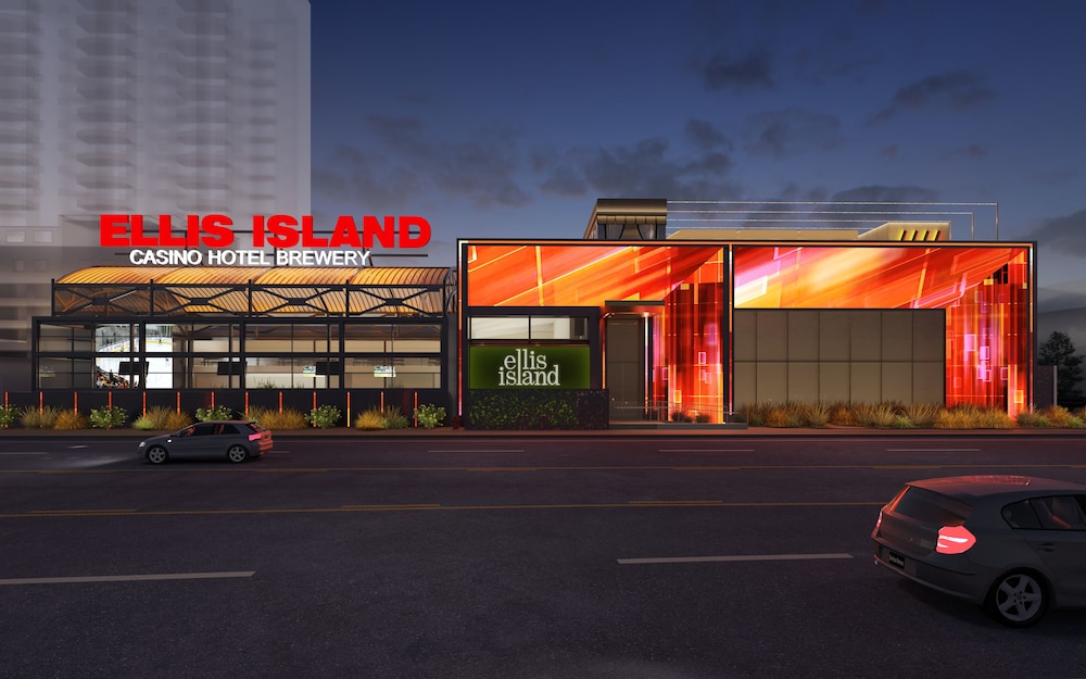 Ellis Island Hotel - Image 1