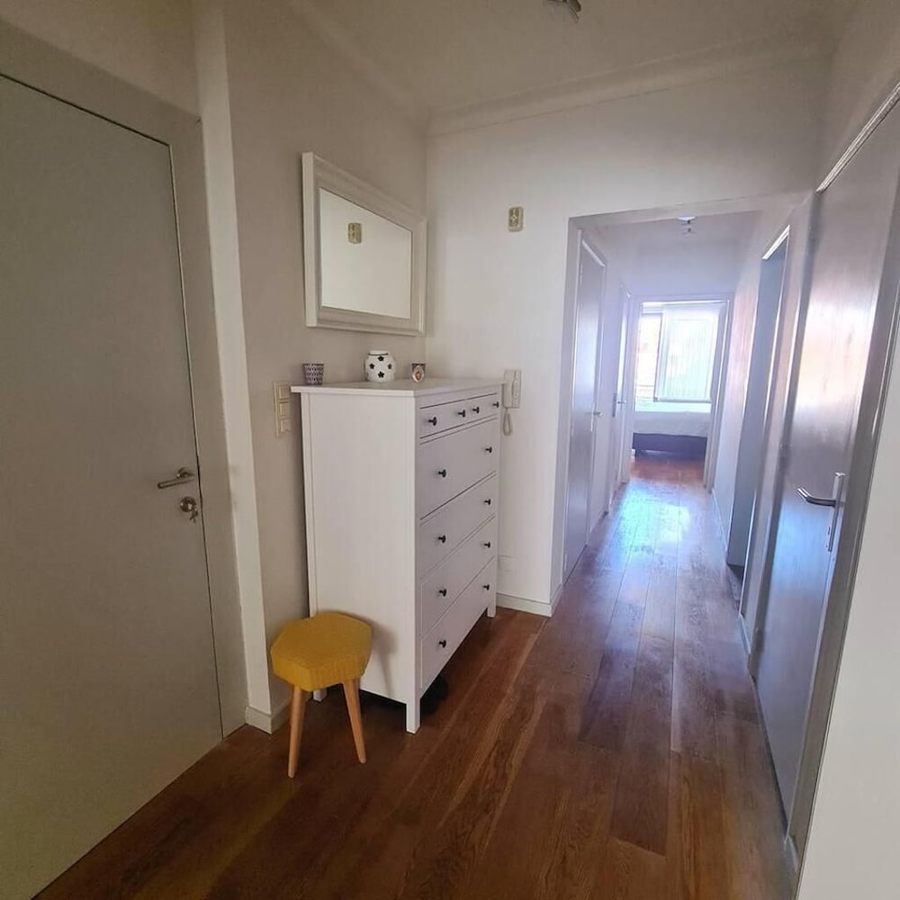 Spacious 2 Bedroom App in the Center With Terrace