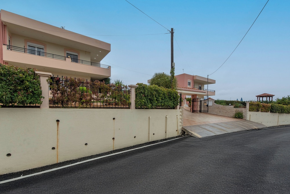 Villa Marie With Private Pool