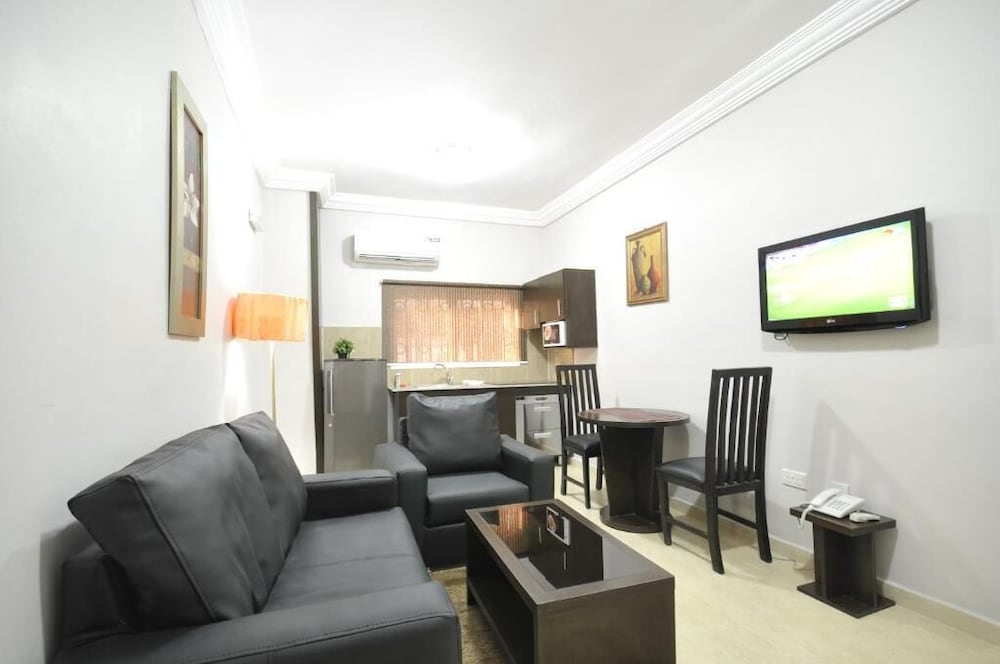 Sheer Luxury Apartments & Suites