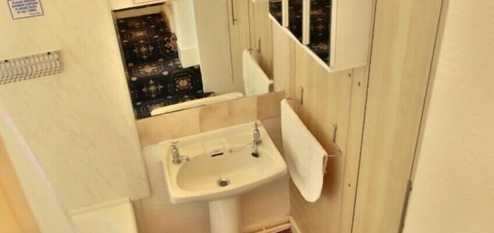 Lynton Apartments