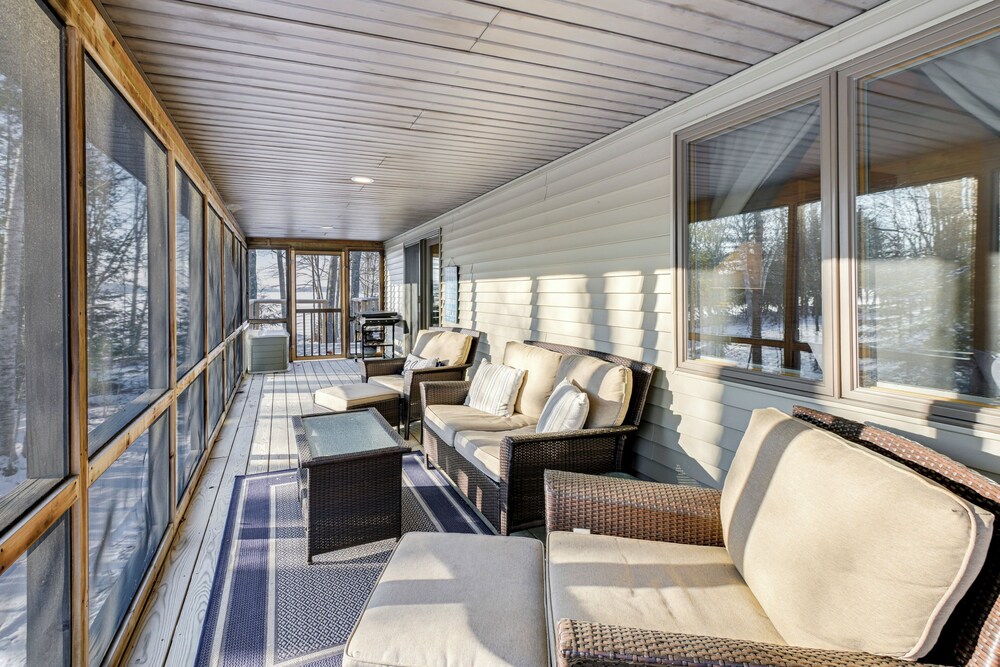 Hot Tub & Boat Dock: Waterfront Maine Retreat!