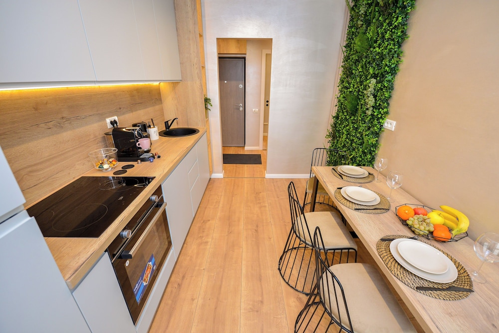 Wabi Sabi - One Bedroom - Romana Square