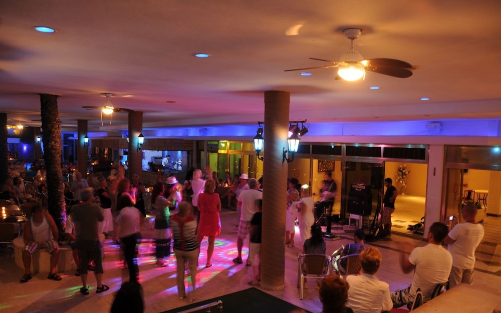 Rubi Hotel