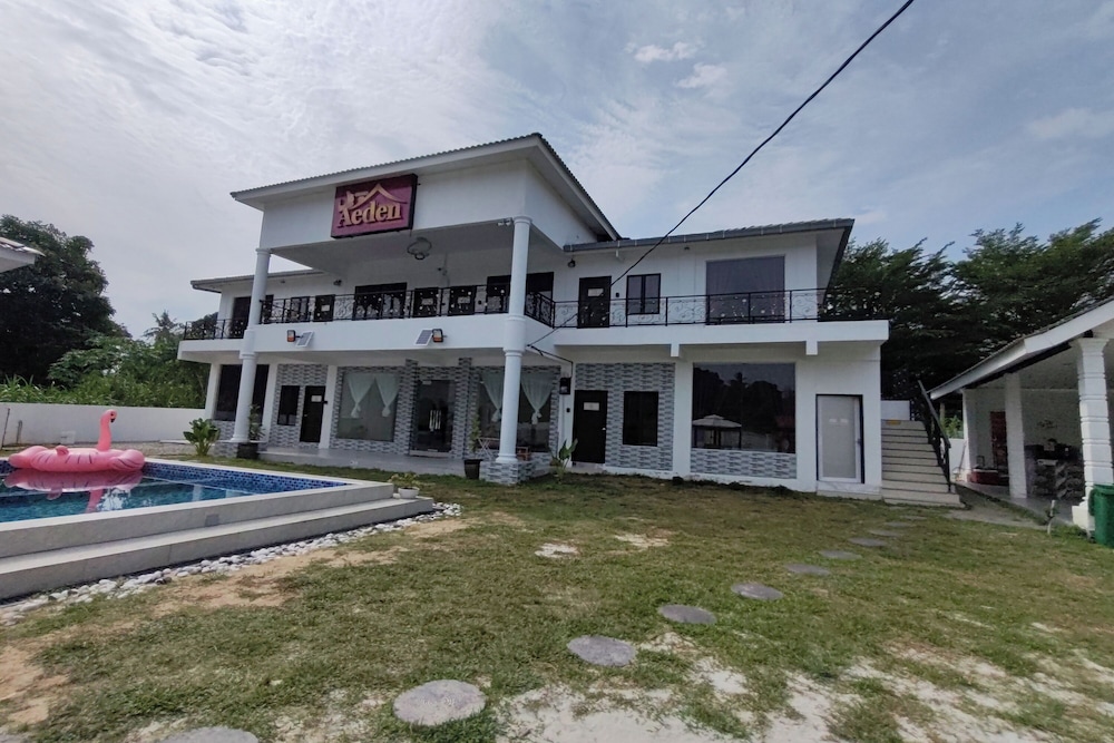 Grand Aeden Villa