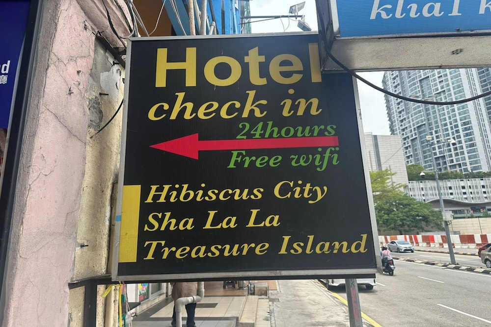 Sha La La Hostel