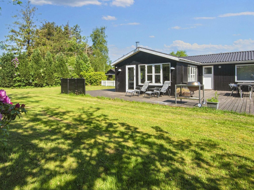 6 Person Holiday Home in Tarm-by Traum