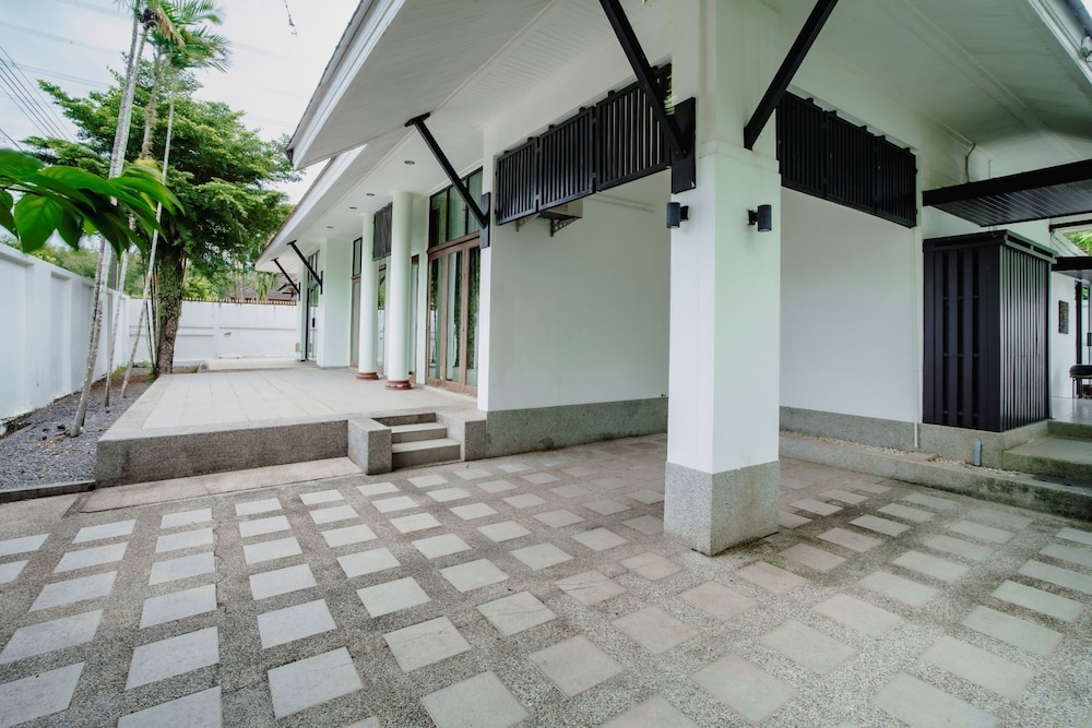 Number Nine Pool Villa