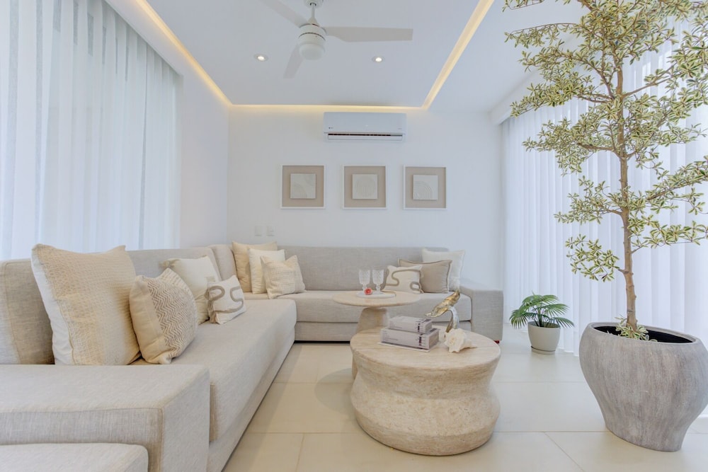 Vista Natura-Luxury Home Near the Beach