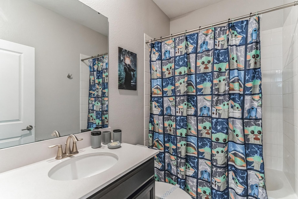 Storey Lake Resort, Private Pool, and Much More!!