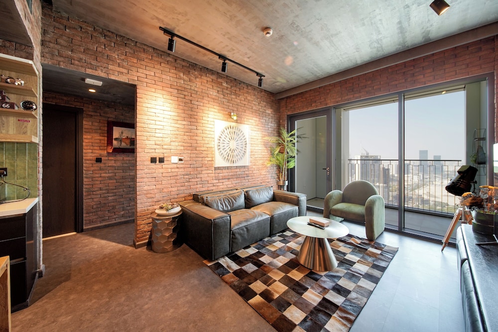 PVH - Modern Edgy 1BR - Downtown Views