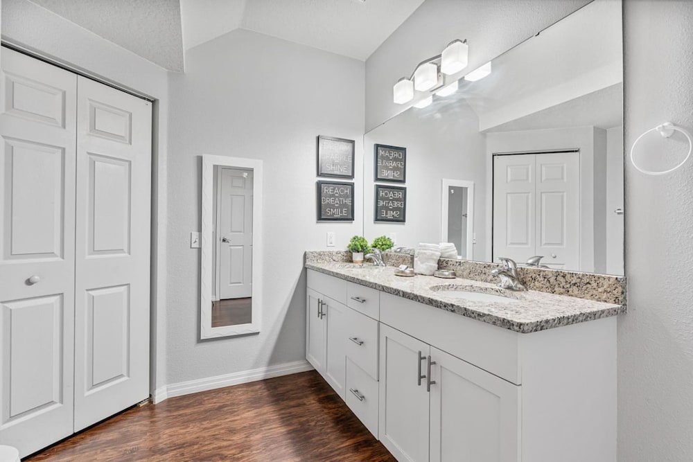 Amazing 3 Bdr House Near Disney - Lv22106