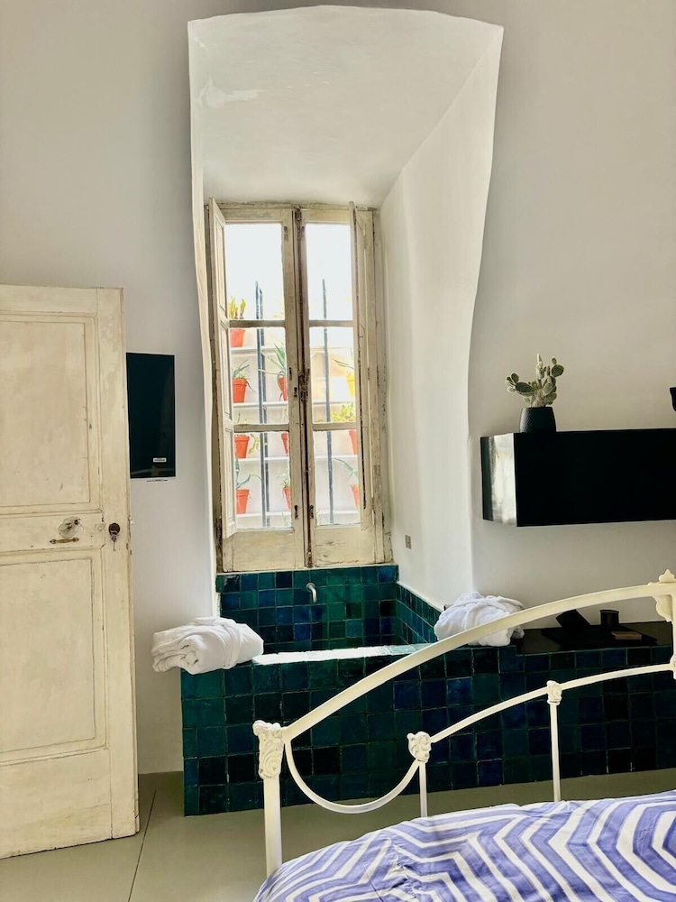Capri Kronos Design Suites