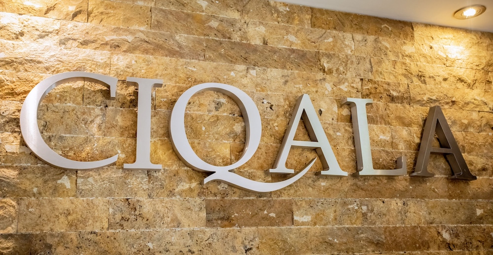 Ciqala Suites Hotel - Property Image 2