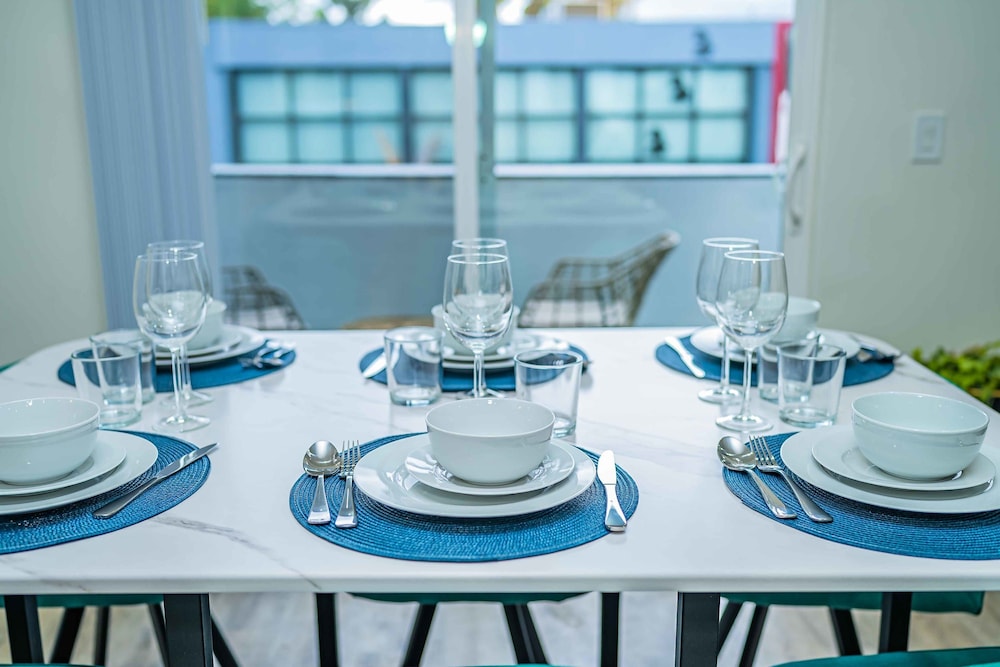 Newly Remodeled 2b2b APT Near Pasadena Old Town