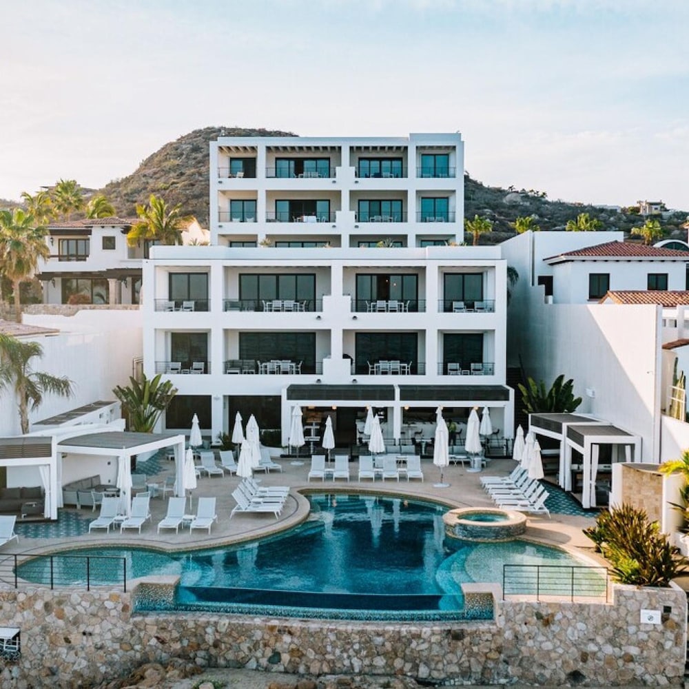 Oceanfront 3bd Penthouse Residence