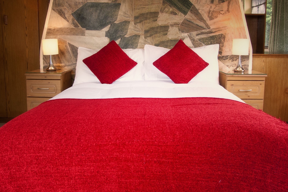 Broadlands Bed and breakfast