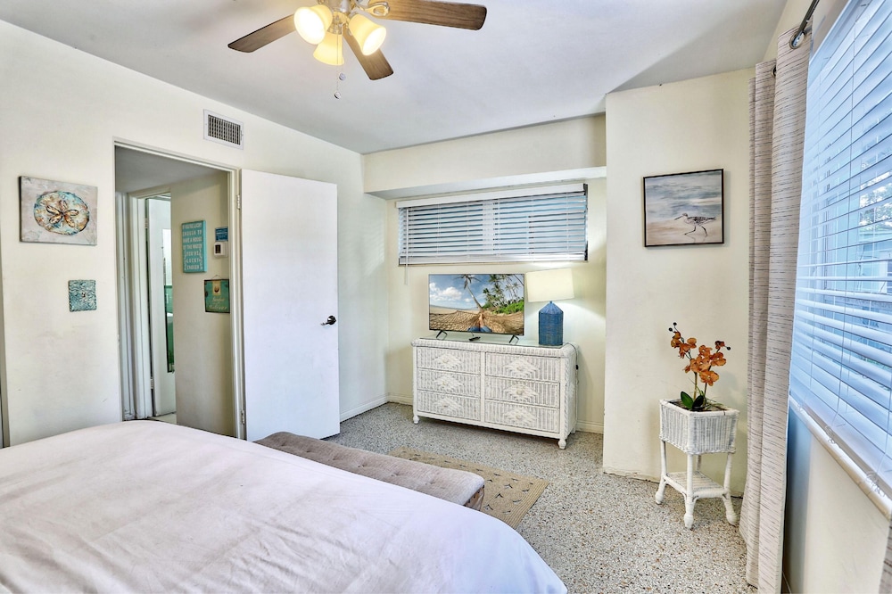 Beach Quarters #3
