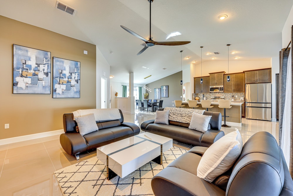8 Mi to Flagler Beach: Home w/ Outdoor Dining!