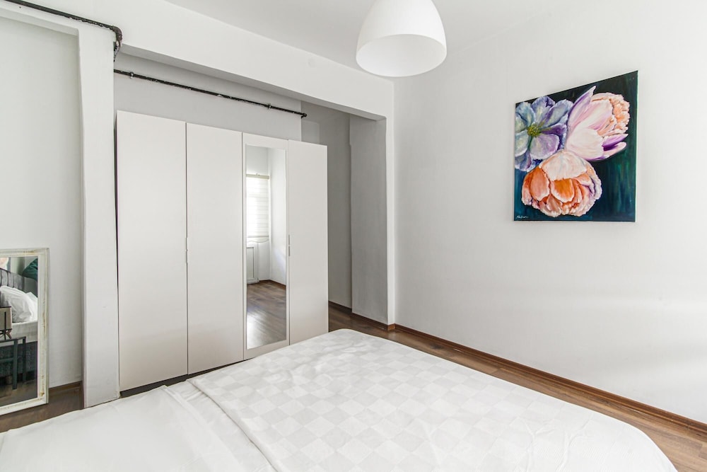 Fully Furnished Modern Flat in Sisli