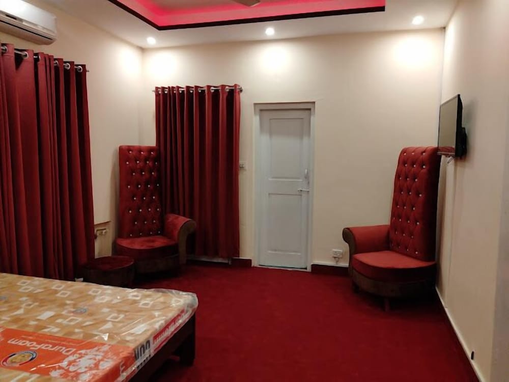 Ghani House Guest House view 4
