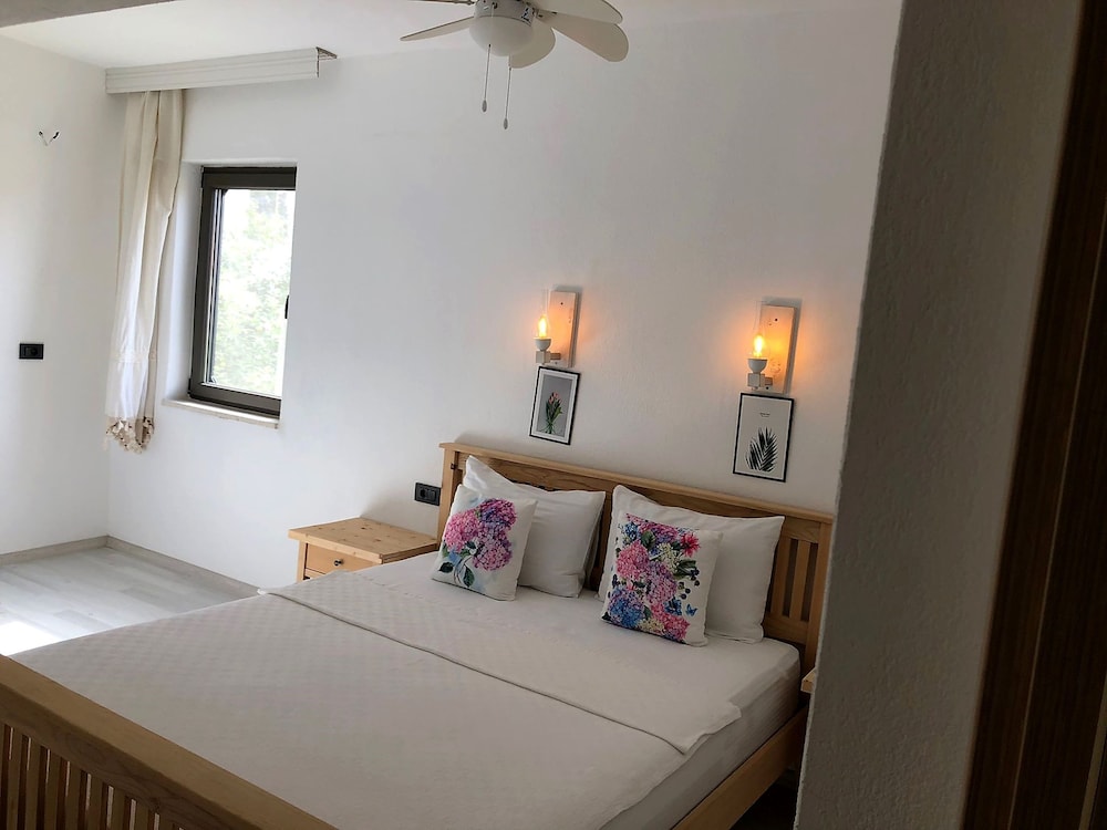 Datça Gül Apart view 3