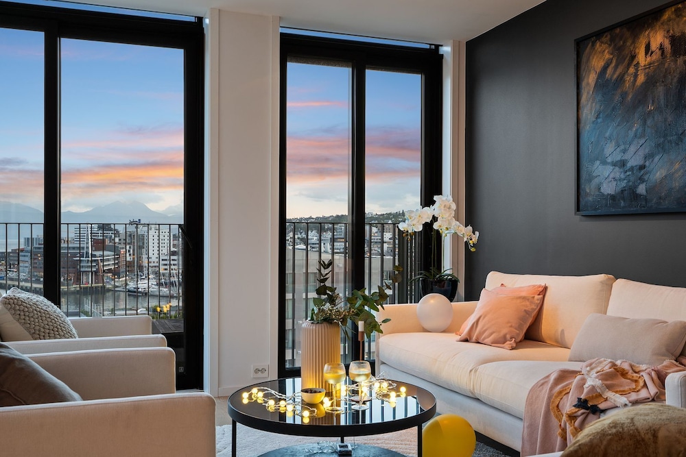 TotalApartments Northern Lights Penthouse