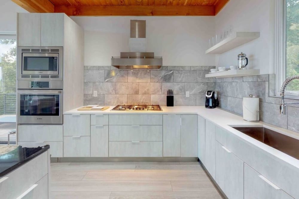 Sky-high Mountain Luxury w Jaw Dropping Views