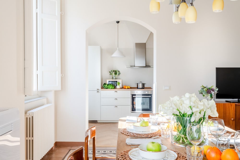 Casa Dante in Lucca With 3 Bedrooms and 2 Bathrooms