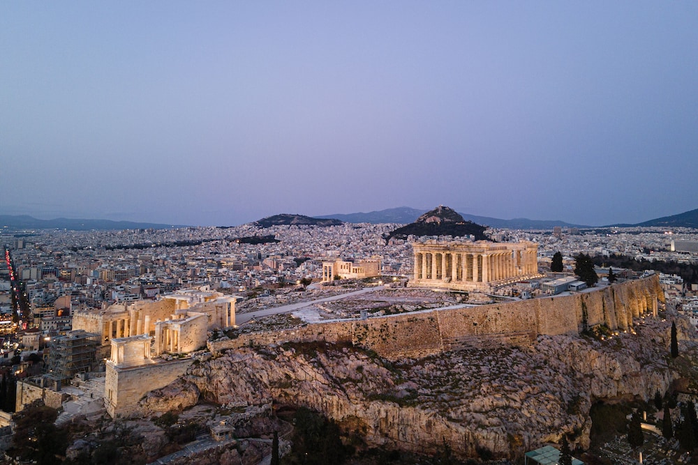 Acropolis Luxury Living
