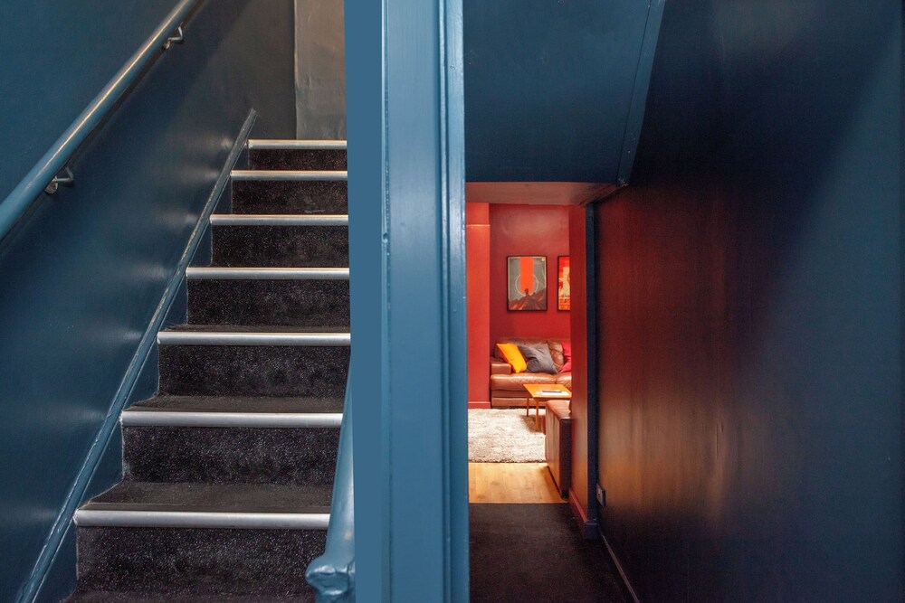 higgihaus 107 Sleeps 4 Monday - Friday