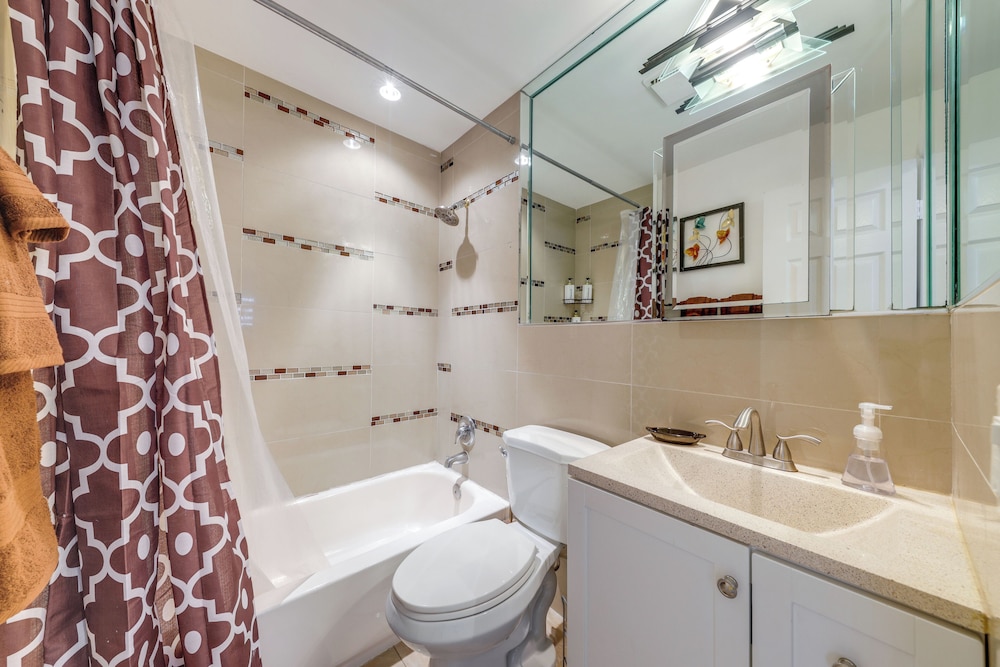 Private Oasis in West Park Near the Beach!