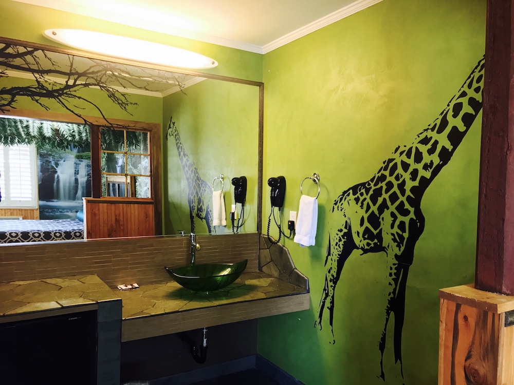 Royala Inn - Property Image 23